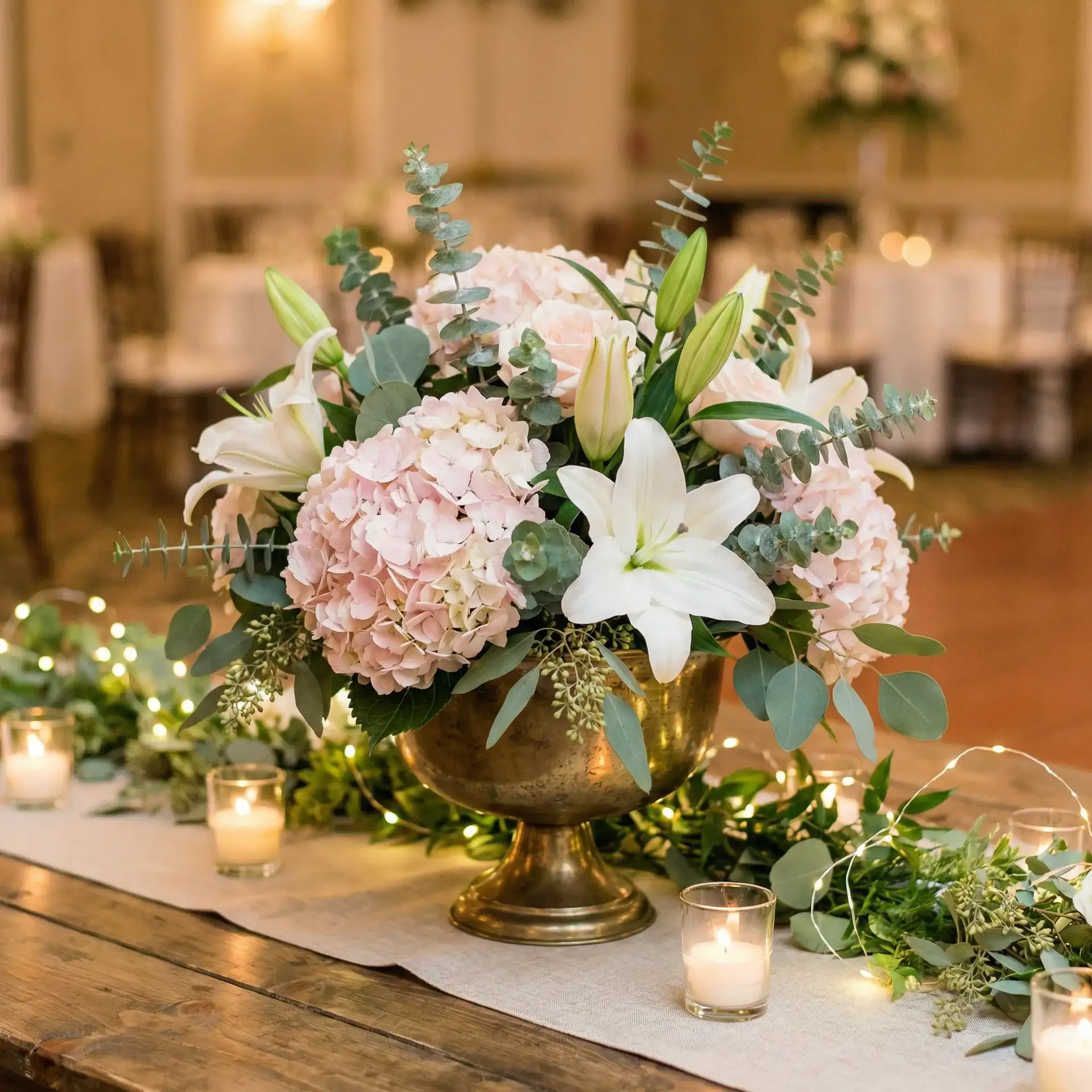 宴会桌花作品 - 探花